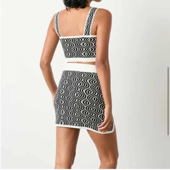 Sin­cere­ly Jules for Bandi­er Calla Jacquard Top - Picture 5 of 5